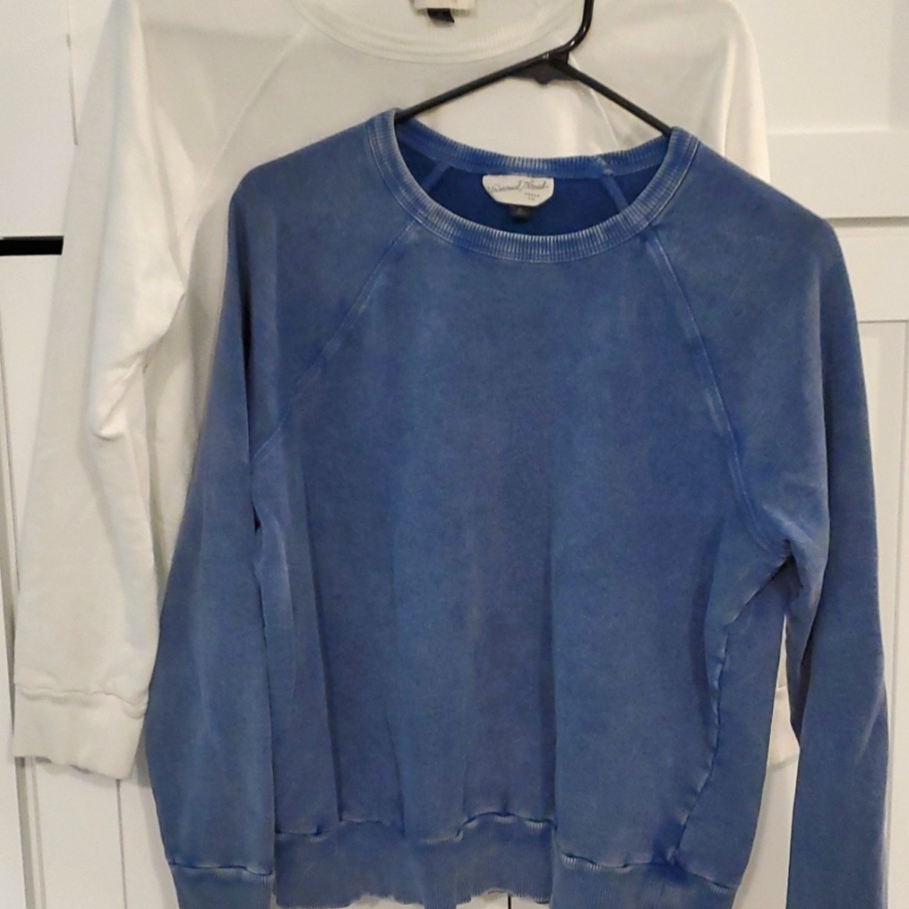 2 items for $10! Vintage looking brand from Target bundle sweatshirts XS